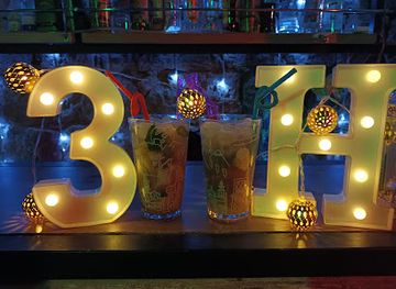 chile/valle-de-la-luna/bar/tres-higeras