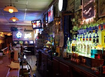 wisconsin/great-river-road/bar/the-tiny-tap