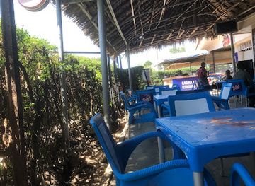 tanzania/tanga/bar/amazon-bar