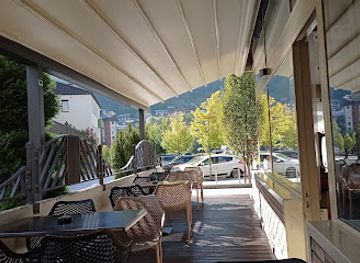 slovenia/zasavje/bar/koa-posrednistvo-d-o-o-poslovna-enota-okrepcevalnica-vrt