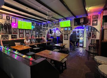 portugal/albufeira/bar/cavern-bar