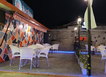 pakistan/rawalpindi/the-mall/bar/rooftop-lounge