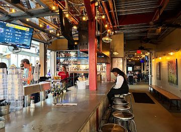 10 South Rooftop Bar & Grill