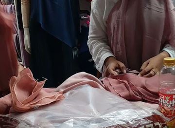 indonesia/east-kalimantan/bar/rumah-mr-bean-ferry