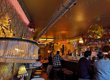 netherlands/amsterdam/museumplein/bar/cafe-brecht