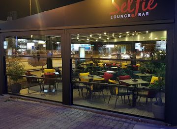 montenegro/zeta-plain/bar/selfie