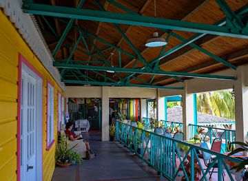 saint-kitts-and-nevis/charlestown/bar/pas-bar