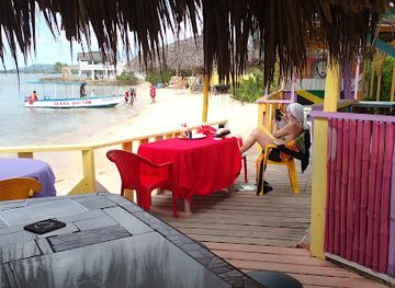 jamaica/negril-area/bar/quality-s-seabreeze-restaurant-bar