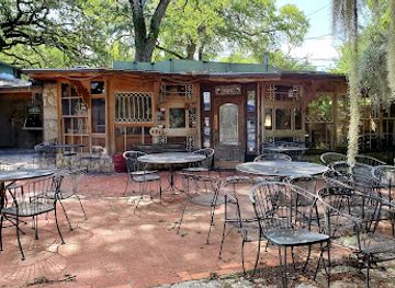 texas/lost-maples-state-natural-area/bar/grey-moss-inn-cocina-mexicana