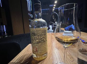 kazakhstan/kazakh-uplands/bar/atomic-cocktail-bar