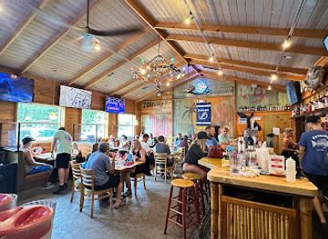 florida/honeymoon-island-state-park/bar/frenchy-s-outpost-bar-and-grill