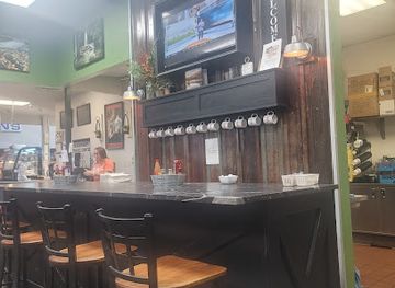 arkansas/devil-s-den-state-park/bar/ozark-mountain-grill