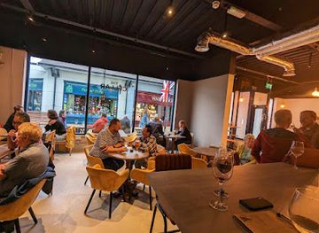 united-kingdom/wiltshire/bar/the-cellar-by-wine-monkey