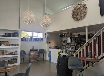 new-zealand/marlborough/bar/cheese-cheers