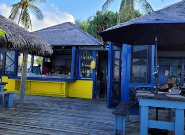the-bahamas/eleuthera/bar/tippy-s-restaurant-and-beachside-bar