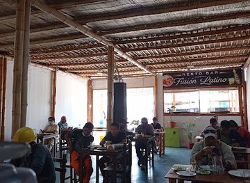 peru/paracas-national-reserve/bar/fusion-latino