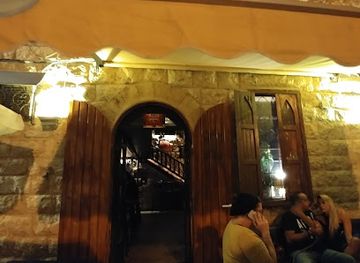 lebanon/broummana/bar/mood-s-pub