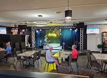 iowa/clear-lake/bar/surf-galley