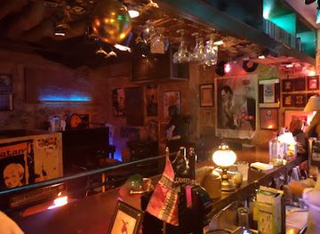 japan/nagasaki/bar/panic-paradise