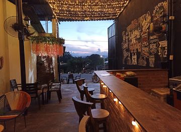 colombia/catatumbo/bar/el-garaje