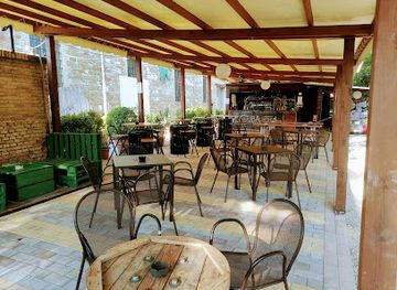 italy/umbria/bar/ceiba-pub-summer