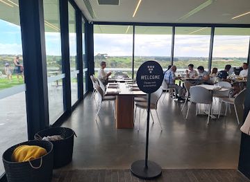 australia/fleurieu-peninsula/bar/vale-brewing-restaurant-and-bar