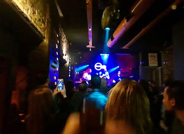 turkiye/izmir/bar/tattoo-bar