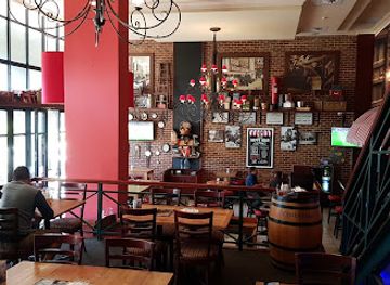 south-africa/western-cape/bar/the-slug-lettuce-century-city