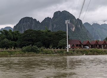 laos/vang-vieng-karst-landscape/bar/sakura-bar
