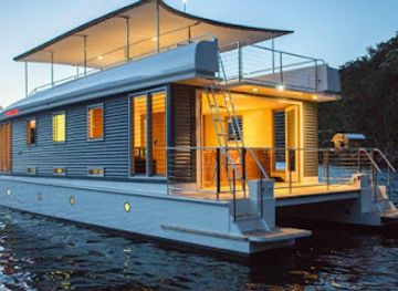 zambia/lake-kariba/bar/chezela-warer-club