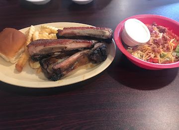 alabama/dismals-canyon/bar/rowdy-hogs-smoke-house-and-grill