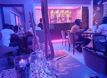 togo/togo-mountains/bar/asm-bar-restaurant-rooftop