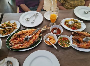 indonesia/maluku-islands/bar/sari-gurih-restaurant