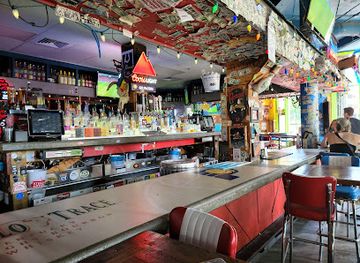 indiana/the-tipton-till-plain/bar/tin-roof