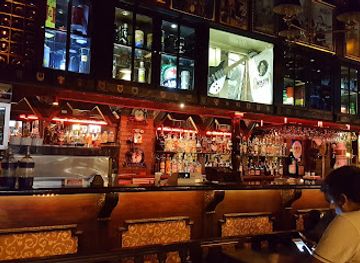 argentina/mendoza-wine-region/bar/liverpool-bar