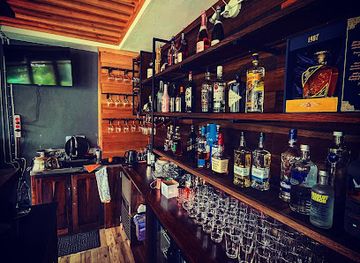 bhutan/thimphu/bar/drunken-yeti