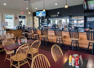 massachusetts/barnstable/bar/tavern-on-the-green-at-olde-barnstable