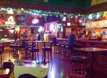 washington/central-washington/bar/h-h-saloon
