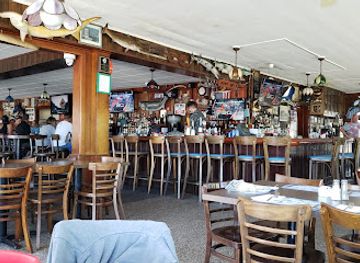 new-york/fire-island/bar/kismet-inn