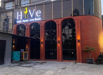 indonesia/north-sumatra/bar/hive-billiar-sei-batang-hari