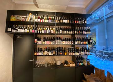 spain/girona/eixample/bar/safo-bar-girona