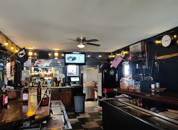 indiana/versailles-state-park/bar/friendship-tavern