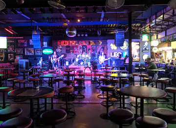 Hot Tuna Bar