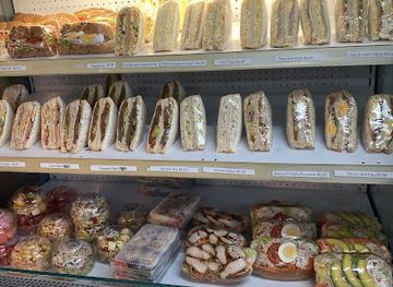 new-zealand/hamilton/frankton/bar/yum-yums-lunch-bar