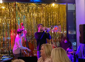 indiana/morgan-monroe-state-forest/bar/the-sinkhole-craft-beer-bar