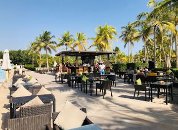 oman/salalah/bar/cocos-bar