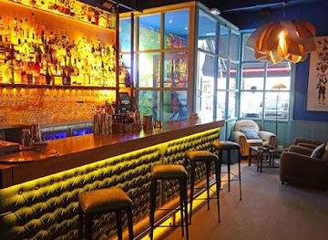 spain/bilbao/abando/bar/gin-fizz-cocktail-bar