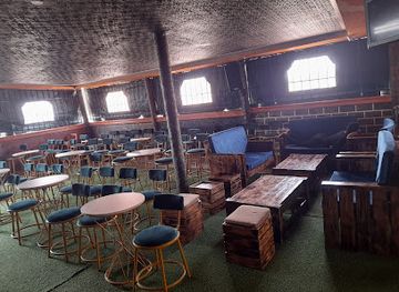 uganda/bunyoro/bar/wild-star-lounge-bar-and-restaurant