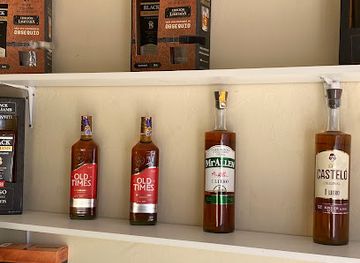 ecuador/manta/bar/las-malcriadas-licoreria-bar