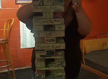 louisiana/lake-maurepas/bar/stray-cats